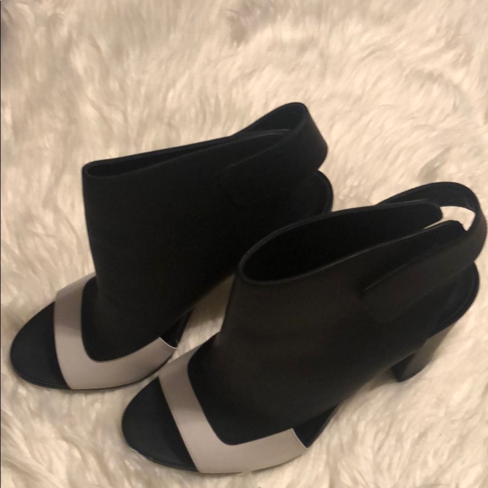 Shoes - Picture 2 of 5